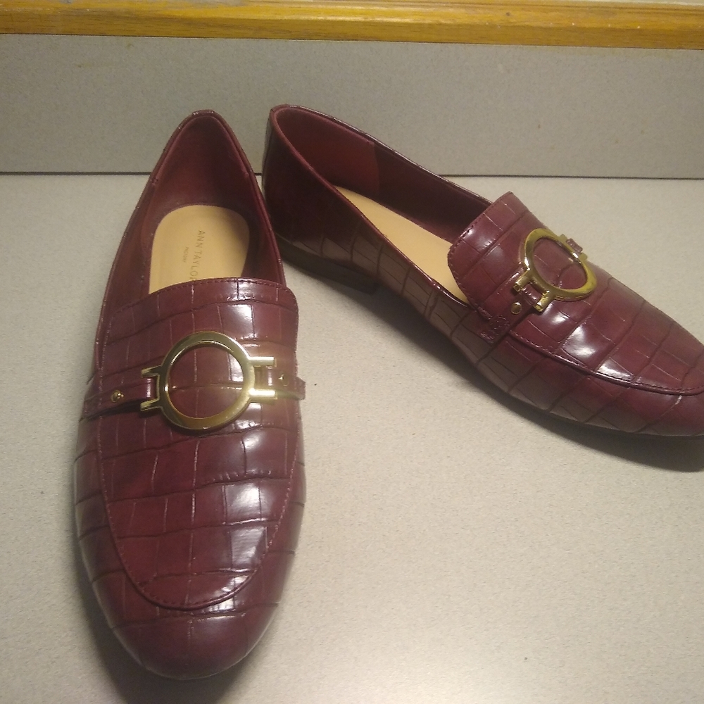 Ann Taylor dressy flats, women's size 9M